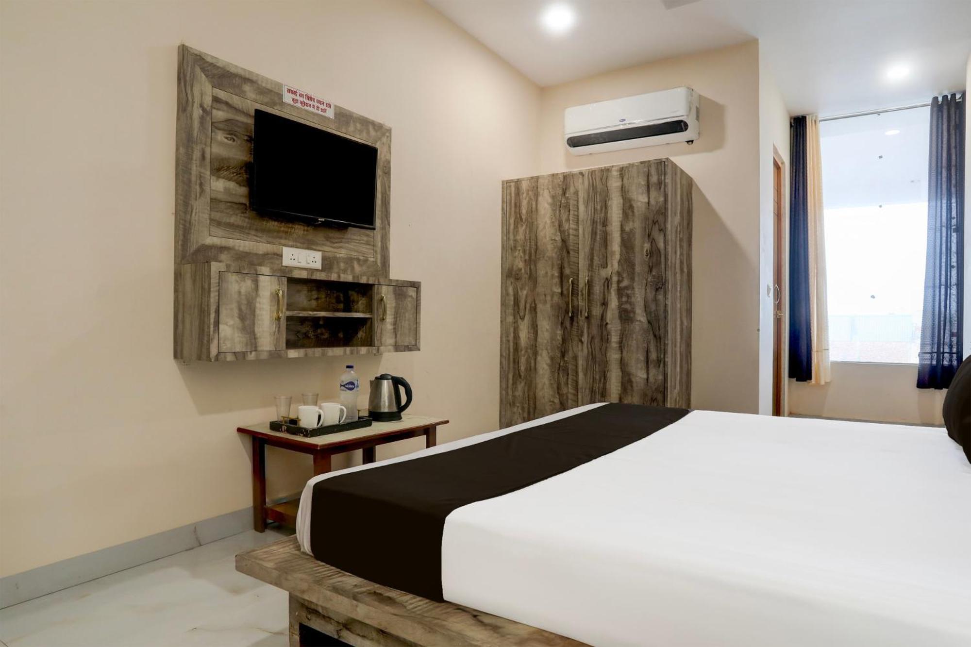 Hotel O Rana Hotel & Restaurant 密拉特 外观 照片